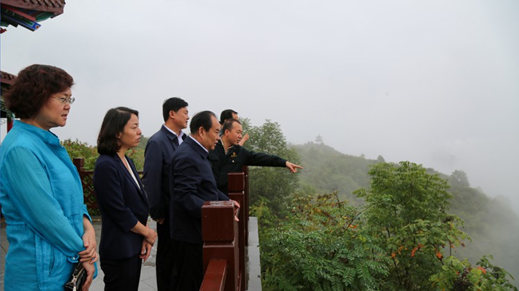 省市場(chǎng)監(jiān)督管理局黨組書(shū)記、局長(zhǎng)王忠習(xí)調(diào)研金徽股份